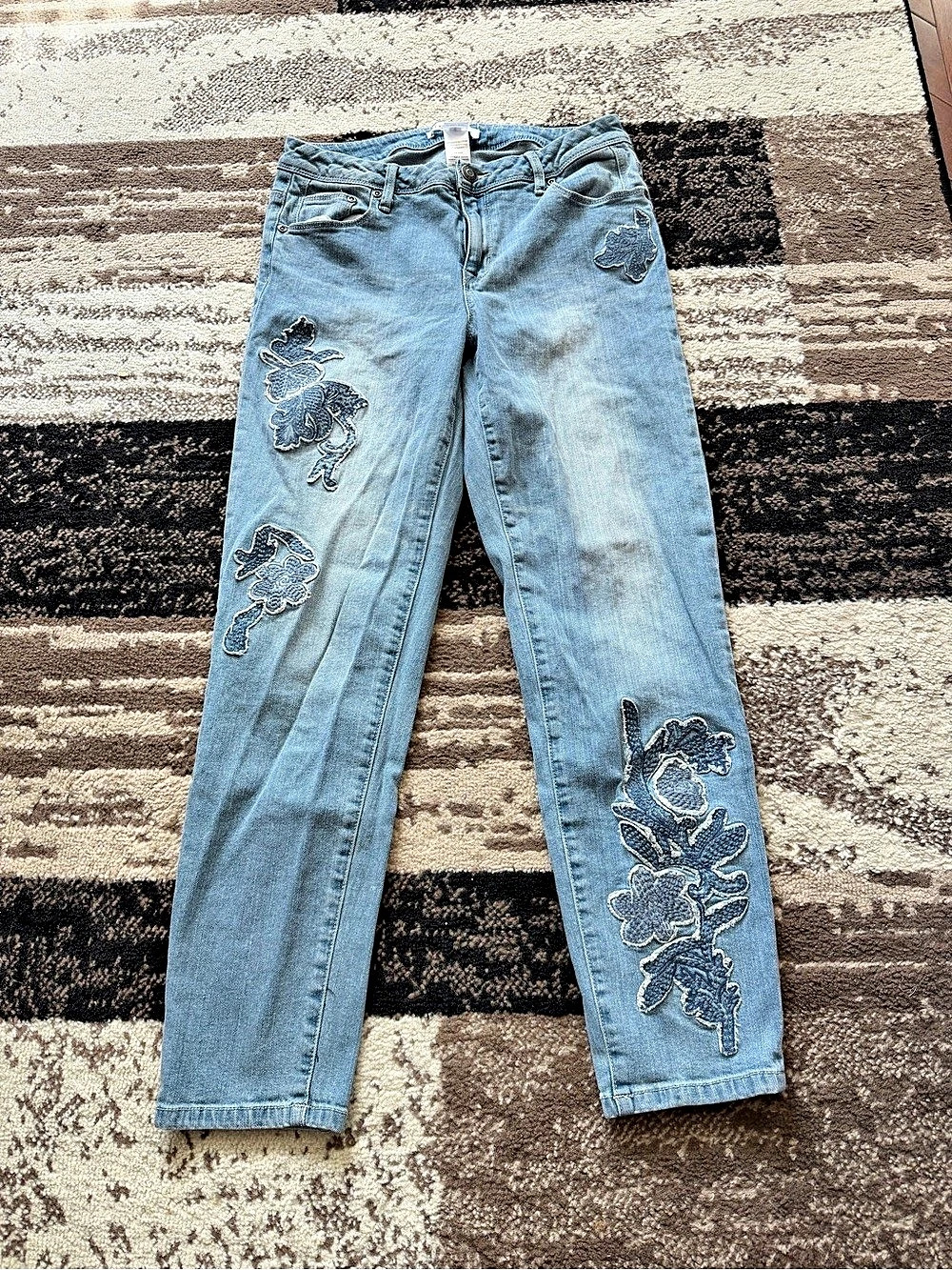 Women’s Cleo Floral Embroidered Straight Leg Jeans in Blue Size 6 Like New